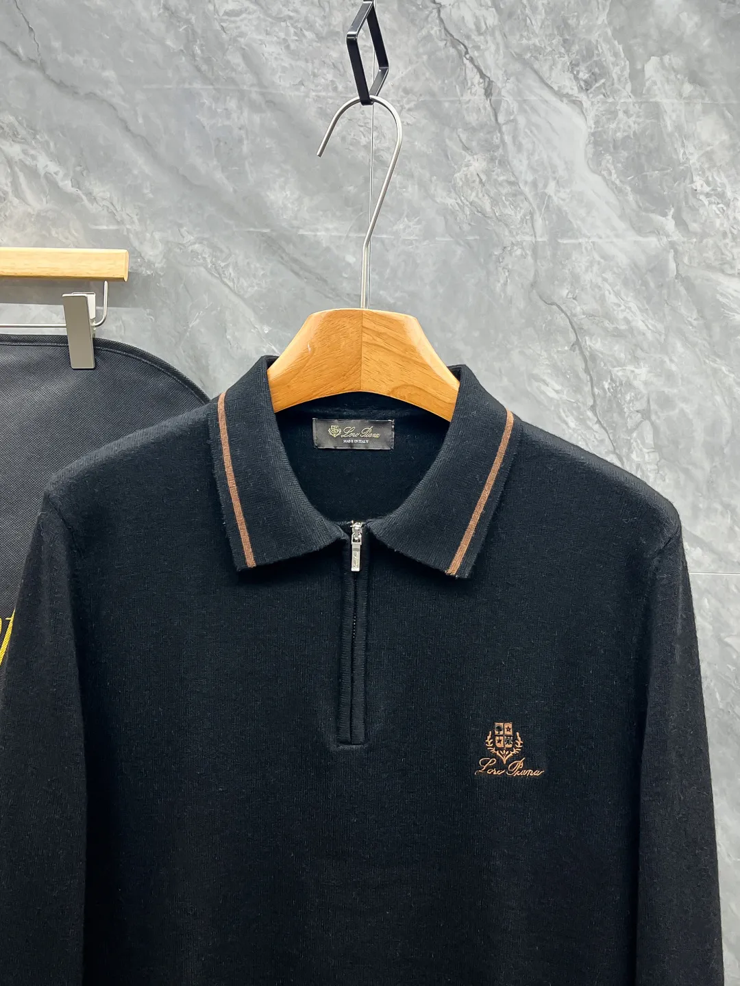 L Autumn and winter half-zip cashmere sweater Polo sweater, custom-made cashmere blended fabric, soft and waxy fabric, matte high-end texture, full three-dimensional texture of the body, keeping warm at the same time, great for spring and autumn alone, or layered with a jacket in winter, neat Polo lapel design, the collar shape is well-shaped, and it is not easy to turn out and collapse the collar; half-open metal zipper, Size: M‑XXXL